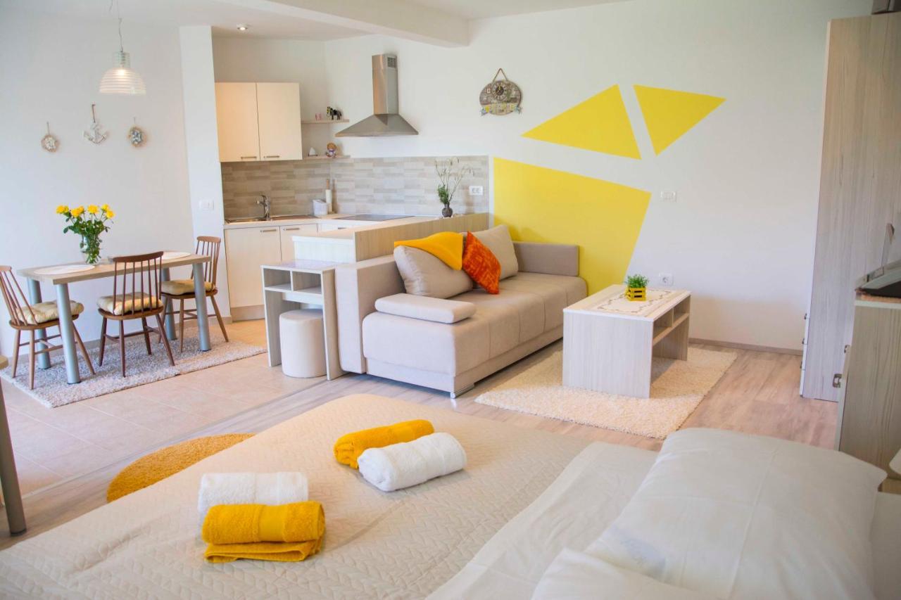Vila Palma - App Palma & Room Figa Ankaran Zewnętrze zdjęcie