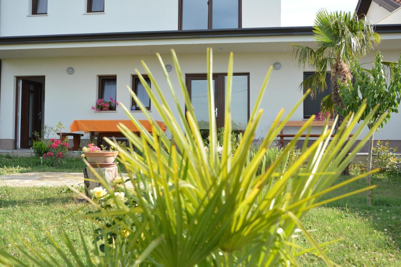 Vila Palma - App Palma & Room Figa Ankaran Zewnętrze zdjęcie